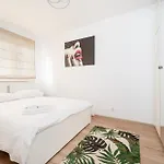 Apartment Niciarniana Comfy By Bookinghost *