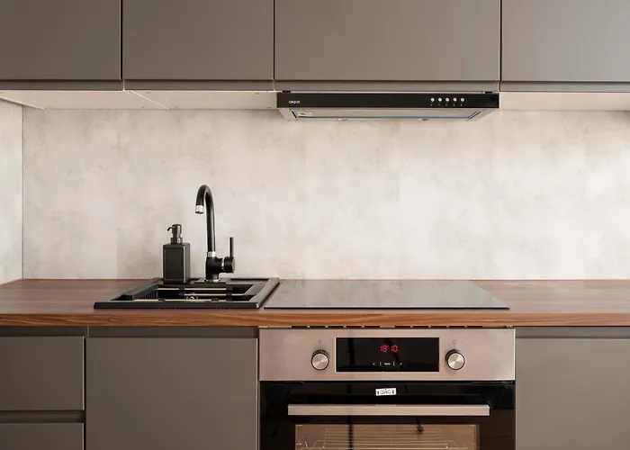 Niciarniana Comfy By Bookinghost *